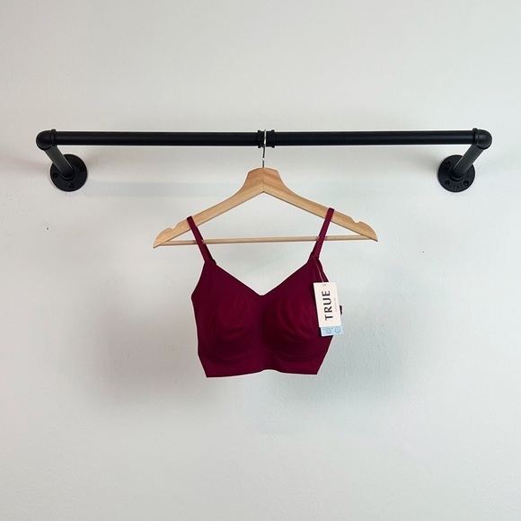 NWT True & Co True Body Lift Triangle Adjustable Strap Bra in Beet Red - Picture 5 of 9
